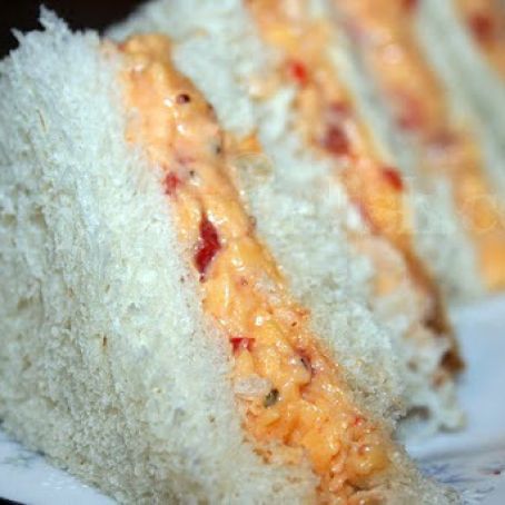 Roasted Red Pepper Pimento Cheese