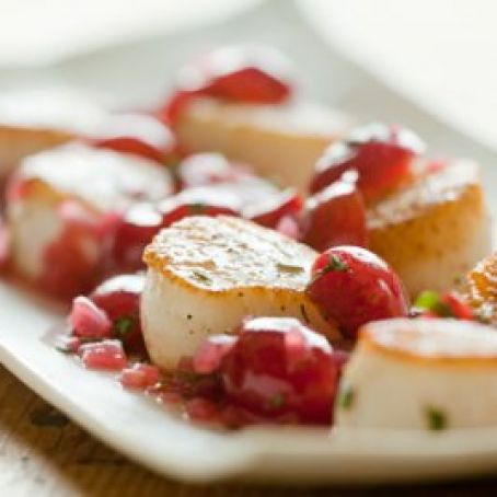 Scallops with Cherry-Tarragon Sauce
