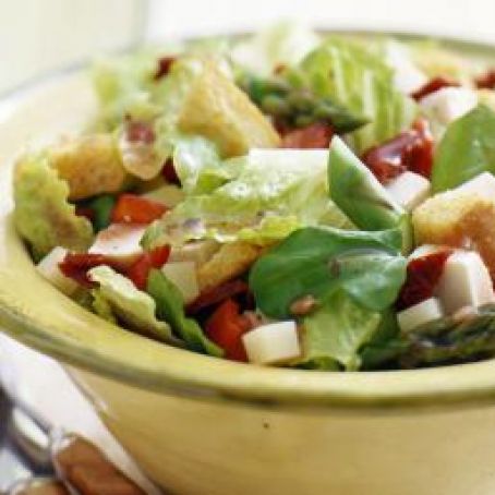 Tossed Salad With Homemade Croutons and Dressing