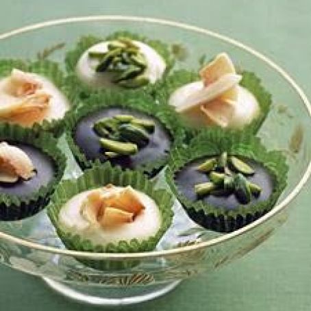 Sweet Nut Cups