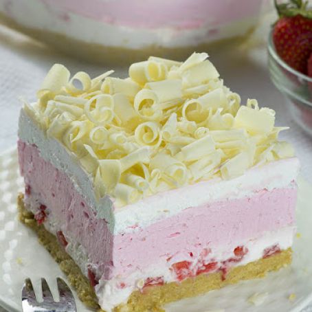 No Bake Strawberry Jello Lasagna