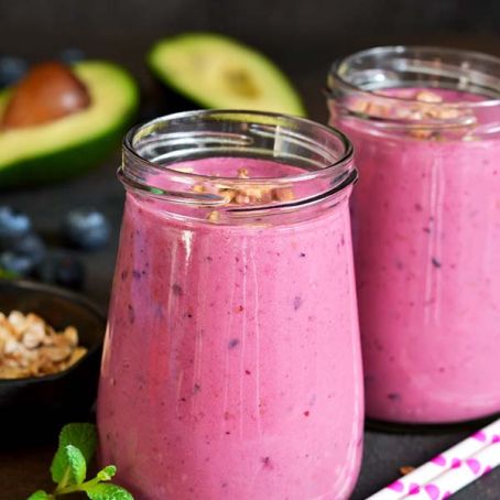 Make this velvety Avocado Smoothie Recipe for breakfast with ripe avocado, tangy blueberries, old-fashioned rolled oats, and creamy Strawberry Shakeology. 0 from 0 votes  Print Berry Avocado Breakfast Smoothie