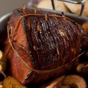 Sugarcane Baked Ham with Spiced Apples & Pears