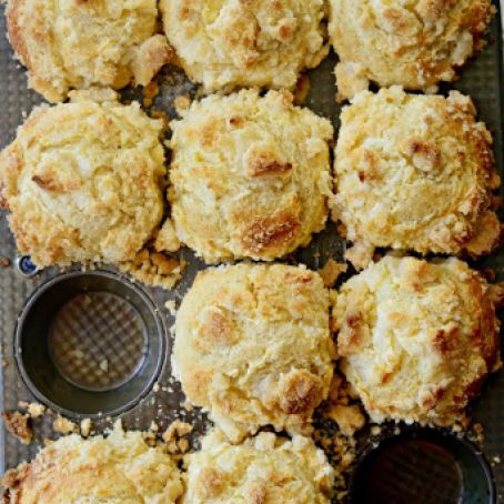Cream Cheese Streusel Muffins