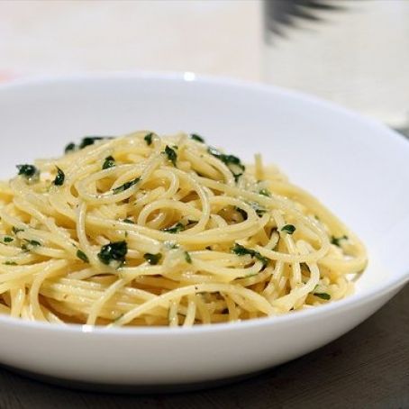 Pasta with garlic-butter