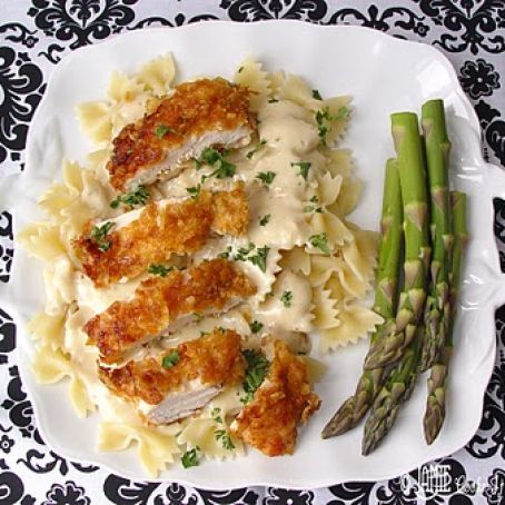 Crispy Chicken with Creamy Italian Sauce and Bowtie Pasta