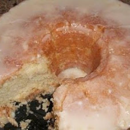 Louisiana Crunch Cake