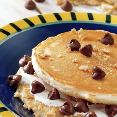 Ooey-Gooey Pancake S'mores