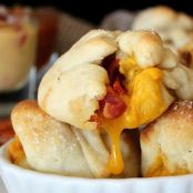 Cheesy Pretzel Knots