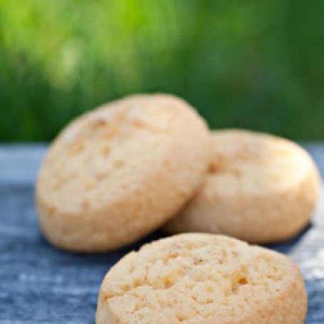 Guilt-Free Almond Cookies