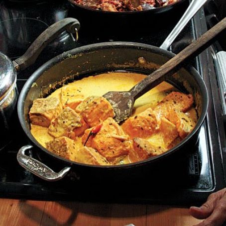 Salmon in Bengali Mustard Sauce