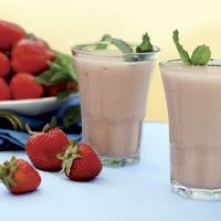 Oprah's Chocolate Strawberry Smoothie