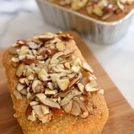 WHOLE GRAIN MINI ALMOND POUND CAKES