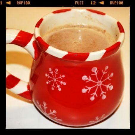 Creamy Crockpot Hot Cocoa {Best Ever!}