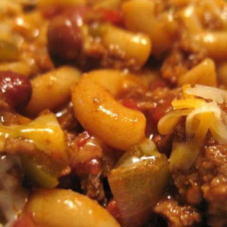Hearty Chili Mac