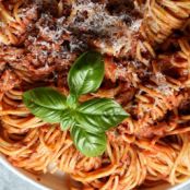 Spaghetti with Creamy Meat Sauce
