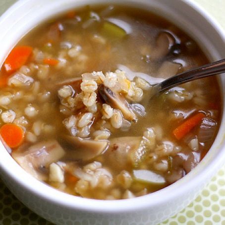 Hearty Mushroom Barley Soup