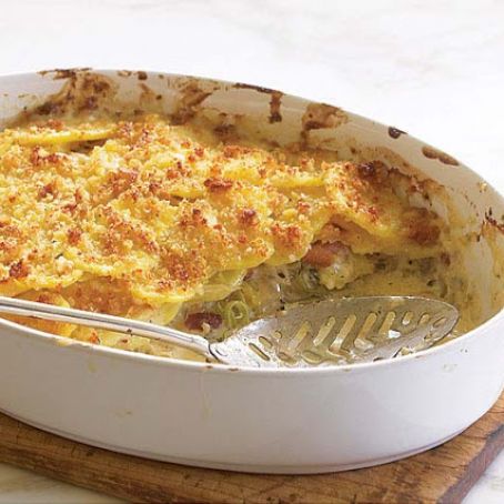 Scalloped Potatoes with cheddar cheese