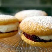 Powder Puffs with Preserves
