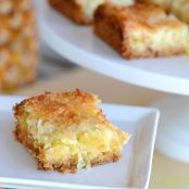 Pina Colada Ooey Gooey Cake