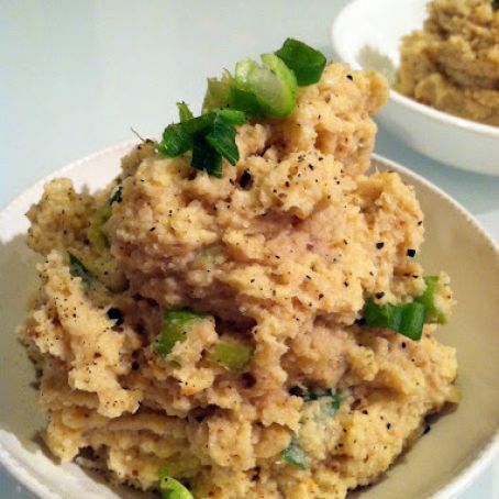 Roasted Garlic Cauliflower Mashed Potatoes