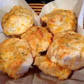 Cheddar Bay Biscuits