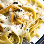 Instant Pot Chicken Fettuccine Alfredo
