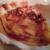 Crunchy Caramel Apple Pie