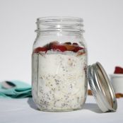 Raspberry-Almond Overnight Oatmeal