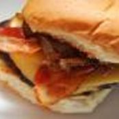 SMOKY GOUDA BACON CHEESEBURGERS