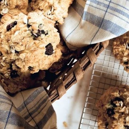 BLUEBERRY OAT SCONES