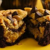 Chocolate-Peanut Butter Layered Cupcakes