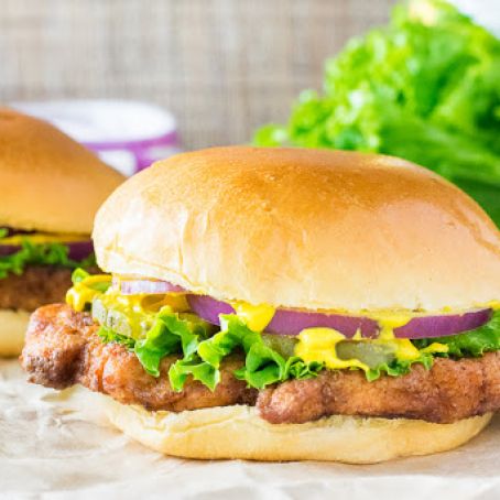 BREADED PORK TENDERLOIN SANDWICH