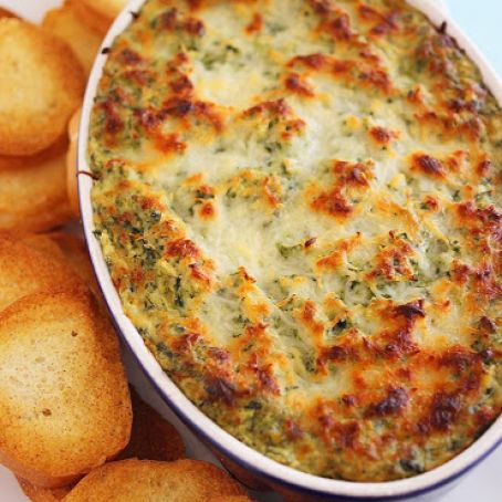 CHEESY SPINACH-ARTICHOKE DIP