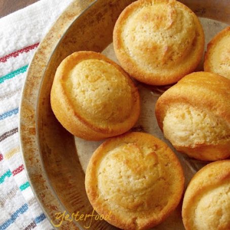 Maple Cornbread Muffins