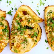 Sriracha Garlic Bread