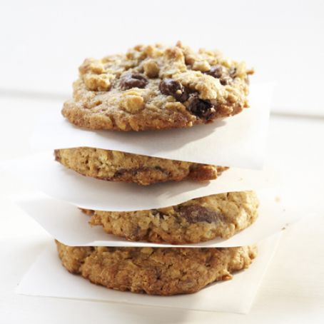DELUXE OATMEAL RAISINETS COOKIES