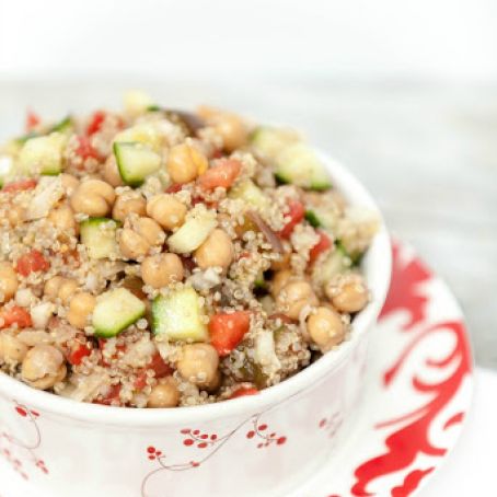 Mediterranean Quinoa Chickpea Salad