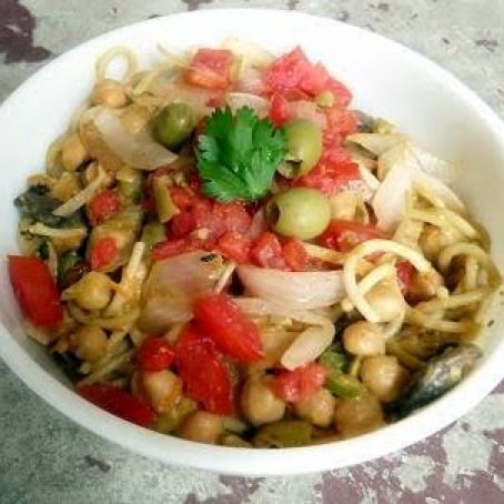 Creamy Tomatillo and Garbanzo Bean Pasta