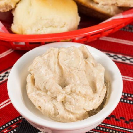 Copycat Texas Roadhouse Butter