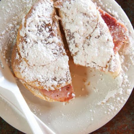 Mallorcas (Puerto Rican Ham and Egg Sandwiches) Recipe | SAVEUR