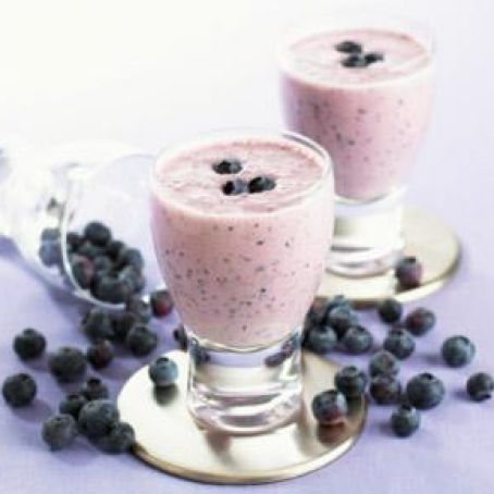Green Tea, Blueberry, and Banana Smoothie