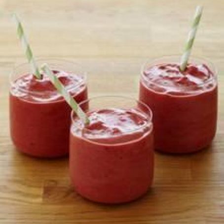 Avocado Berry Breakfast Smoothie Recipe