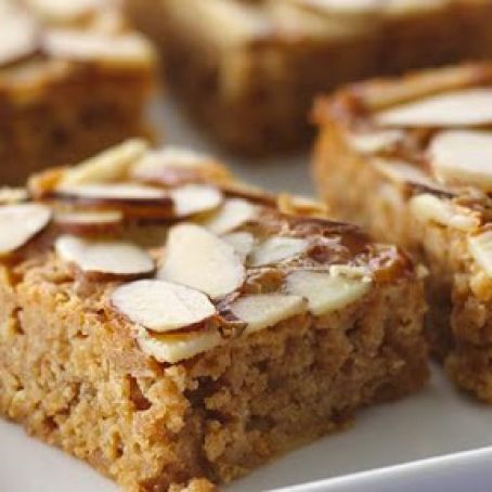 Cinnamon Toast Crunch Almond Squares