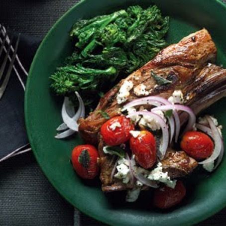 LAMB CHOPS w/RED ONION, TOMATOES & FETA