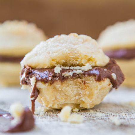 Vanilla Melting Moments Sandwich Cookies with Nutella-Cream Cheese Filling