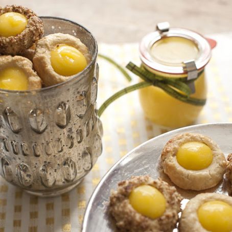 Thumbprint Cookies with Lemon Curd