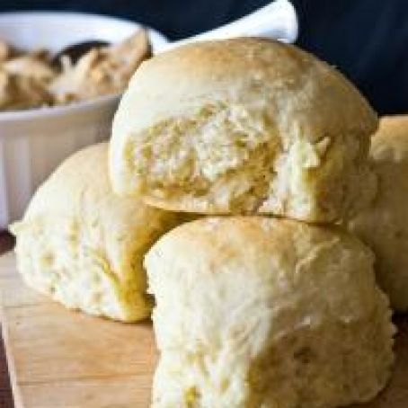 Pudding Dinner Rolls