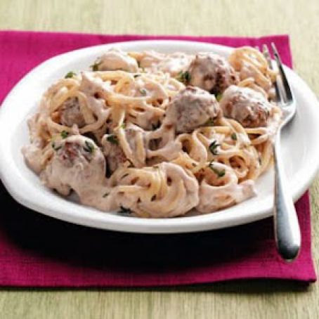 Stroganoff-Style Spaghetti 'n' Meatballs Recipe