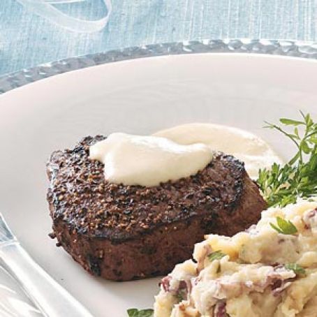 Peppered Filets with Horseradish Cream Sauce